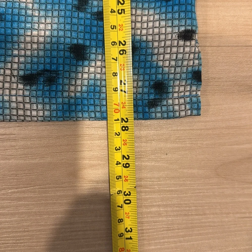 Urban Rags Y2K Men’s Large button up shirt in a blue cheetah print tribal design - Picture 5 of 7